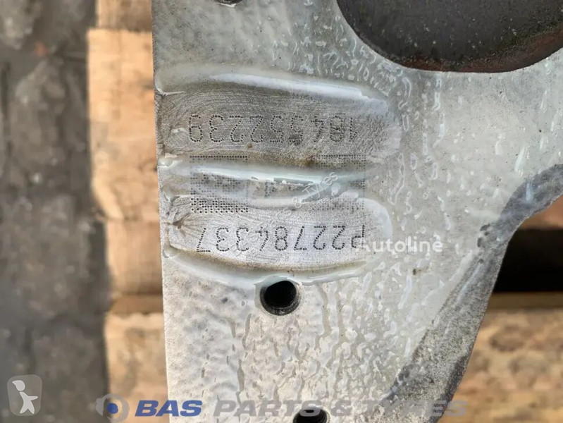 قطع غيار الآليات الثقيلة Volvo Cylinderhead...