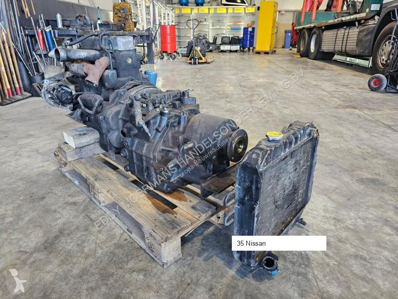 قطع غيار الأشغال العمومية Nissan 2.5 Diesel...