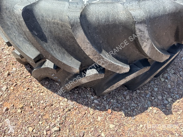 Запчасти для спецтехники Vredestein  600/70R30...