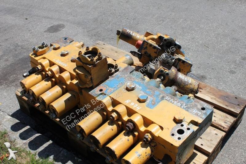 قطع غيار الأشغال العمومية Liebherr R 974