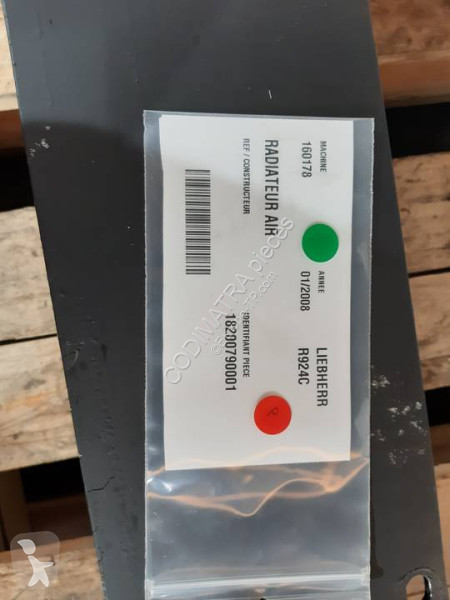 Pièces engins tp Liebherr R924C