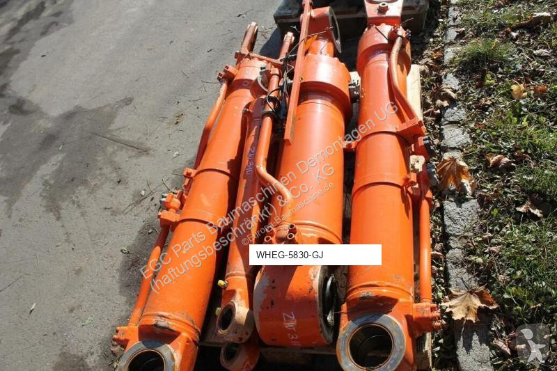 Pezzi di ricambio macchine movimento terra Hitachi