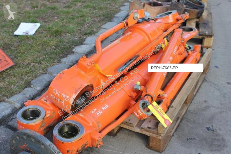 Pezzi di ricambio macchine movimento terra Hitachi