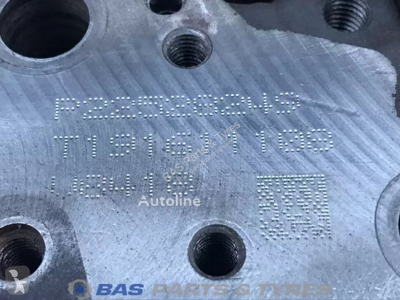 قطع غيار الآليات الثقيلة Volvo Cylinderhead D8K...