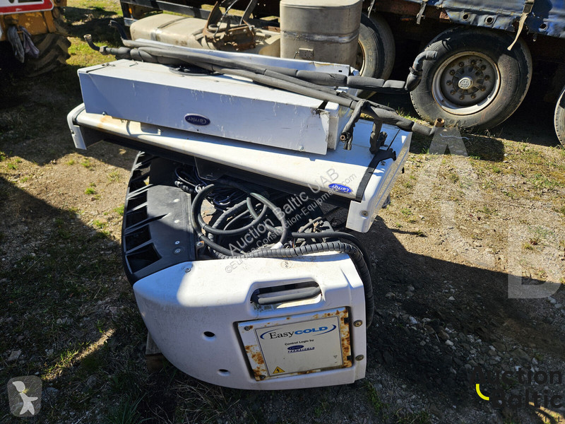Pezzi di ricambio macchine movimento terra Carrier