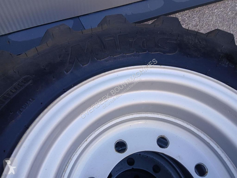 قطع غيار الأشغال العمومية Mitas...
