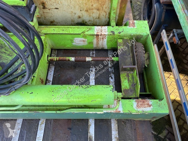 Uitrusting voor vrachtwagens  11000-R ROLLER KRAAN