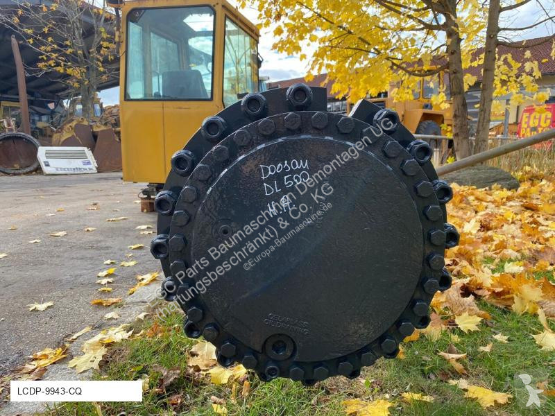 قطع غيار الأشغال العمومية Doosan Essieu avant...