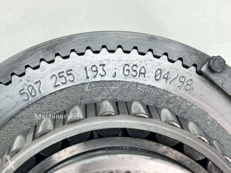 Pièces engins tp  Moteur de translation Kessler...