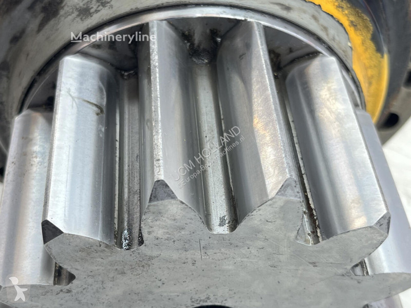 قطع غيار الأشغال العمومية Liebherr