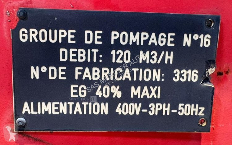 Запчастини для спецтехніки  pompe a eau en...