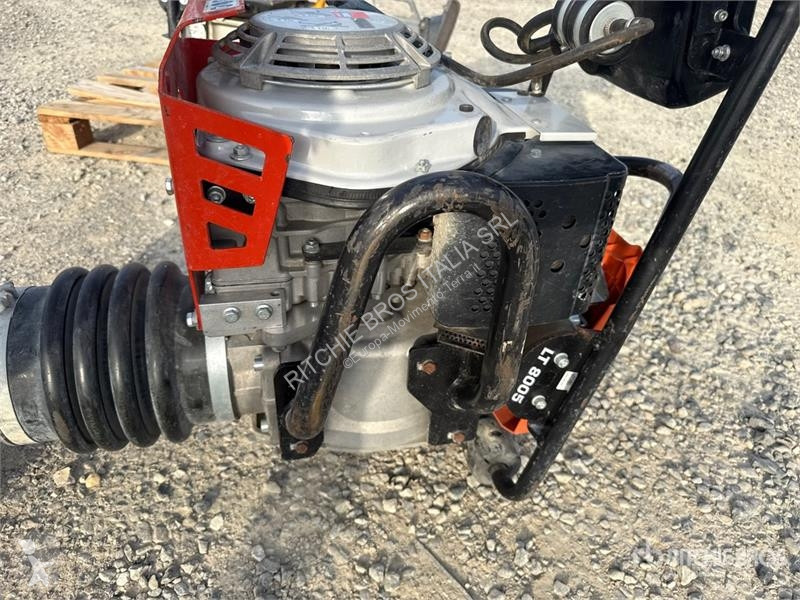 Запчастини для спецтехніки Husqvarna LT 8005...
