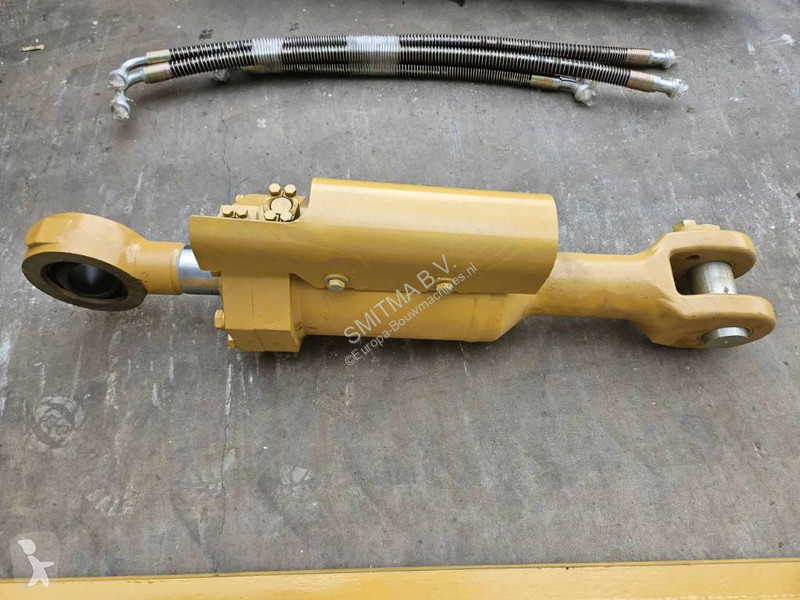 Buldozer  D8T