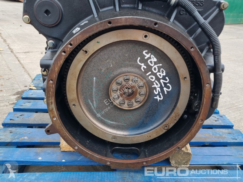 قطع غيار الأشغال العمومية JCB