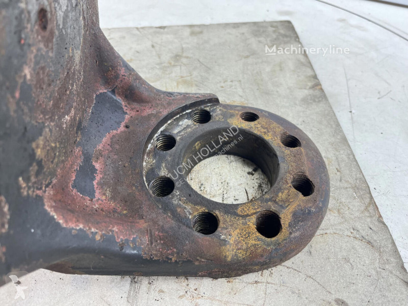 Запчастини для спецтехніки  Steering knuckle 12...