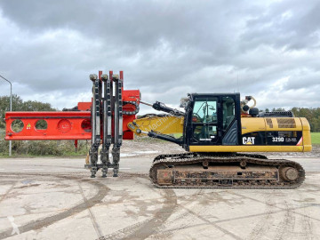 Caterpillar329DLN