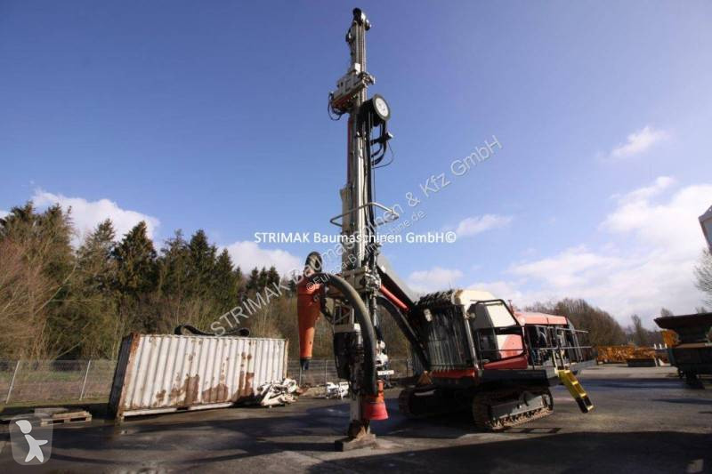 تخريم وتثقيب وتقطيع Sandvik DI6400
