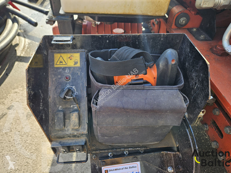 Vŕtanie, baranenie, orezávanie Ditch-witch...