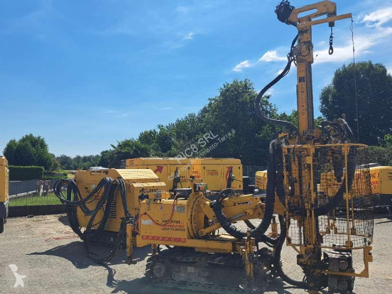 Vrtání, vytloukání, výkopy Comacchio MC 4D