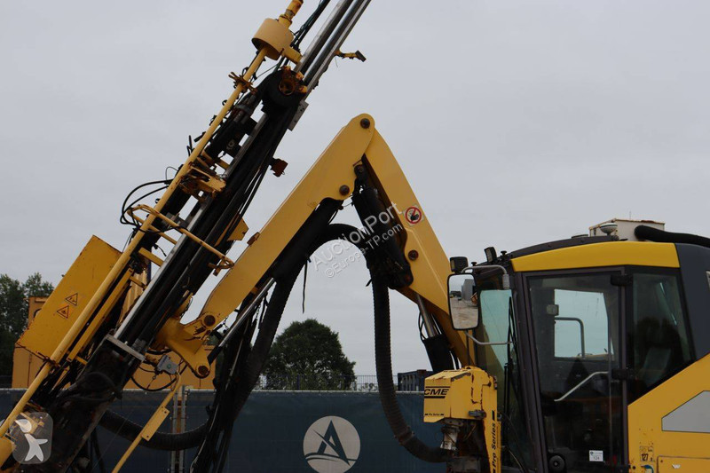تخريم وتثقيب وتقطيع Atlas Copco D7C