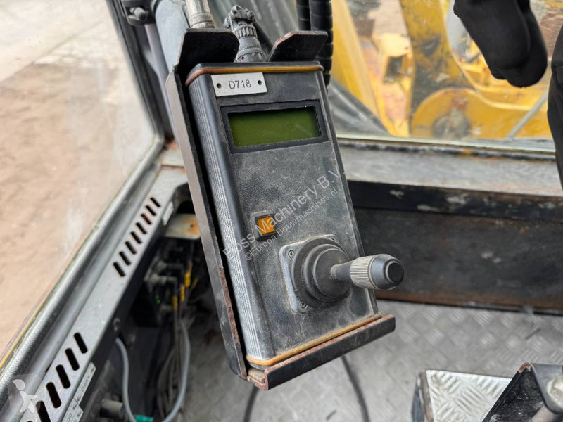 Bore-, hamre-, skæremaskine Atlas Copco XE3C -...