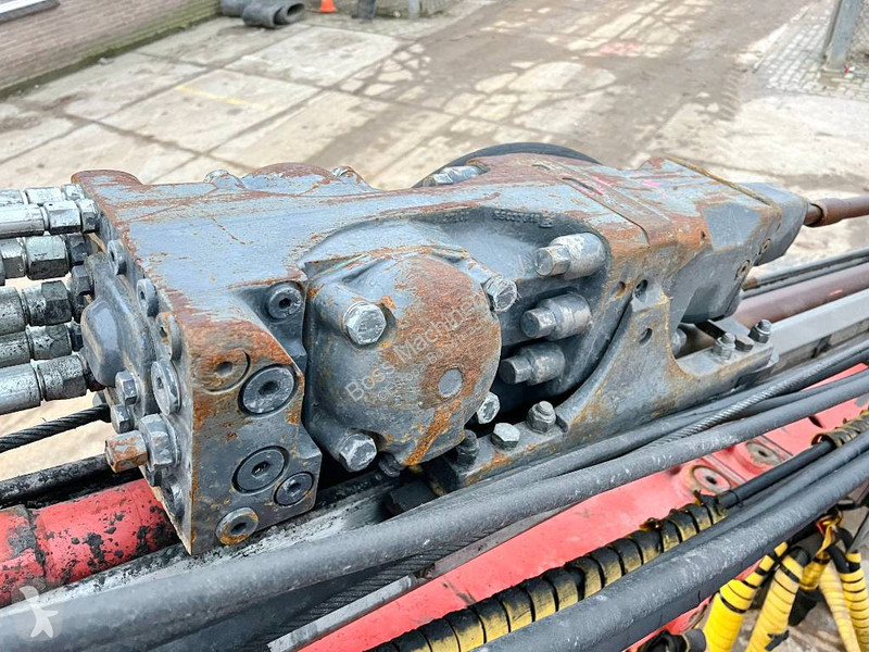 Bore-, hamre-, skæremaskine Sandvik DT1130i...