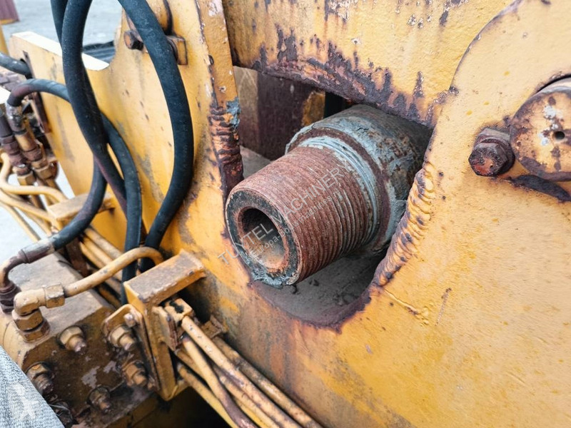 Bore-, hamre-, skæremaskine  dril rig 10 ton,...