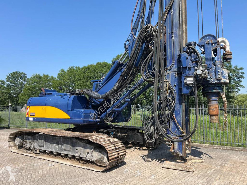 Vrtání, vytloukání, výkopy Soilmec SR40...