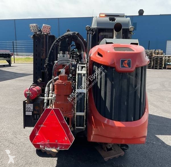 Vrtání, vytloukání, výkopy Ditch-witch JT24