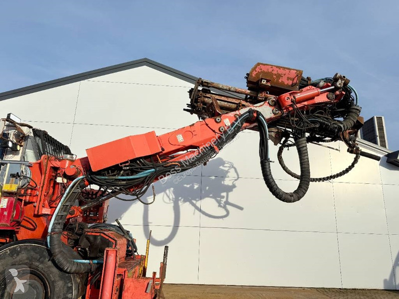 Bore-, hamre-, skæremaskine Sandvik DS511-C...
