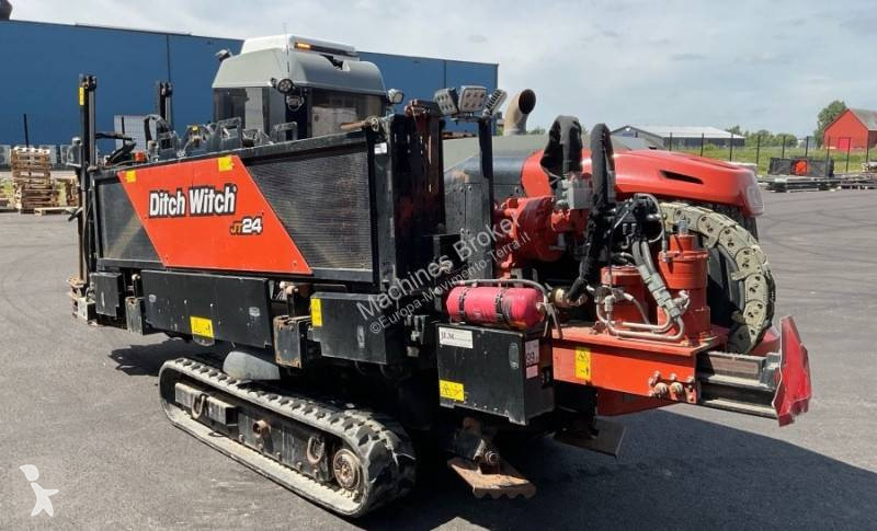 Vrtání, vytloukání, výkopy Ditch-witch JT24