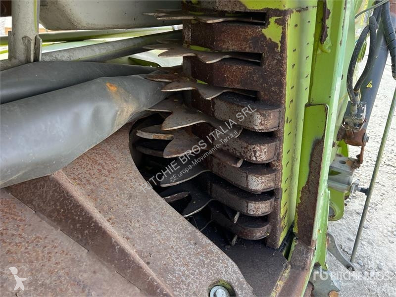 Utilaje de foraj, bataj, taiere Claas Orbis 900...