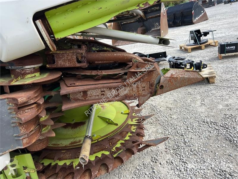 Utilaje de foraj, bataj, taiere Claas Orbis 900...
