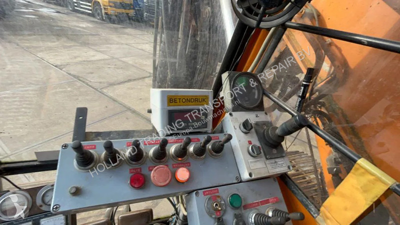 تخريم وتثقيب وتقطيع Hitachi LC Driller