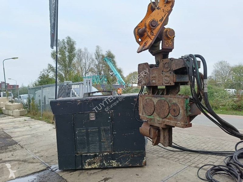 Bore-, hamre-, skæremaskine ICE 418s 70 pile...