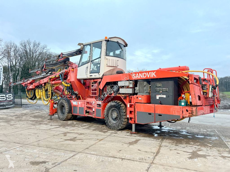 Boormachine, heistelling, sleuvenfrees Sandvik...