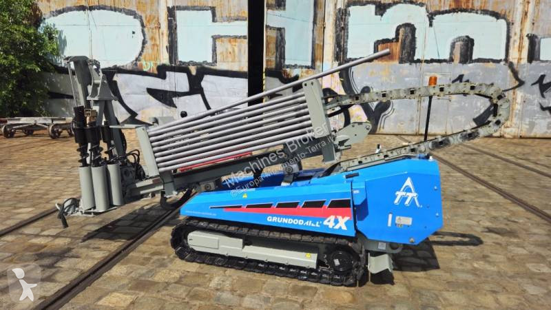 تخريم وتثقيب وتقطيع Tractotechnik 4X