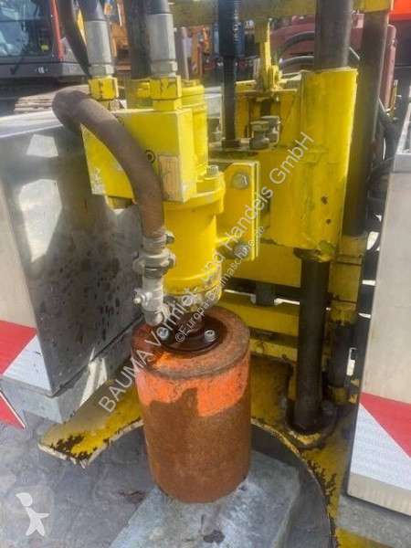 Escavadora de perfuração, de bate-estacas,de...