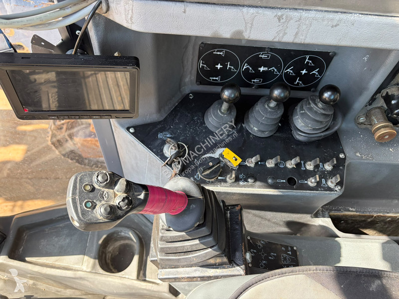 تخريم وتثقيب وتقطيع Atlas Copco L6-25