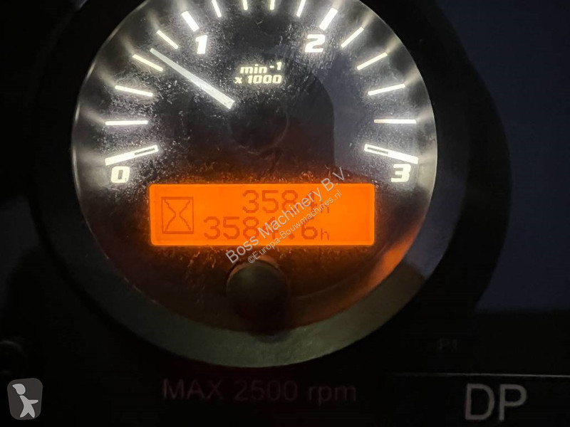 Bore-, hamre-, skæremaskine Sandvik DT1130i...