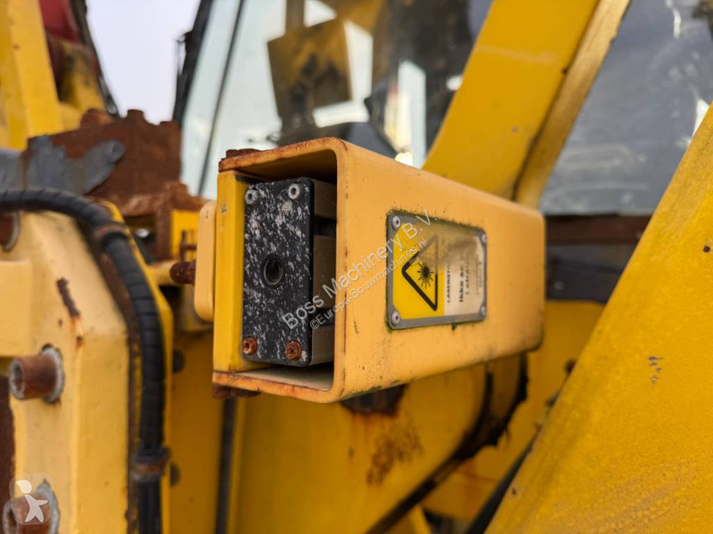 Bore-, hamre-, skæremaskine Atlas Copco XE3C -...
