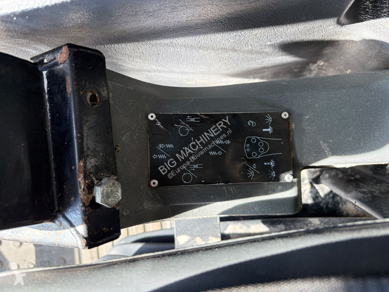 تخريم وتثقيب وتقطيع Atlas Copco L6-25