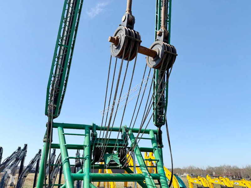 Bore-, hamre-, skæremaskine Hitachi KH150GLS-2...