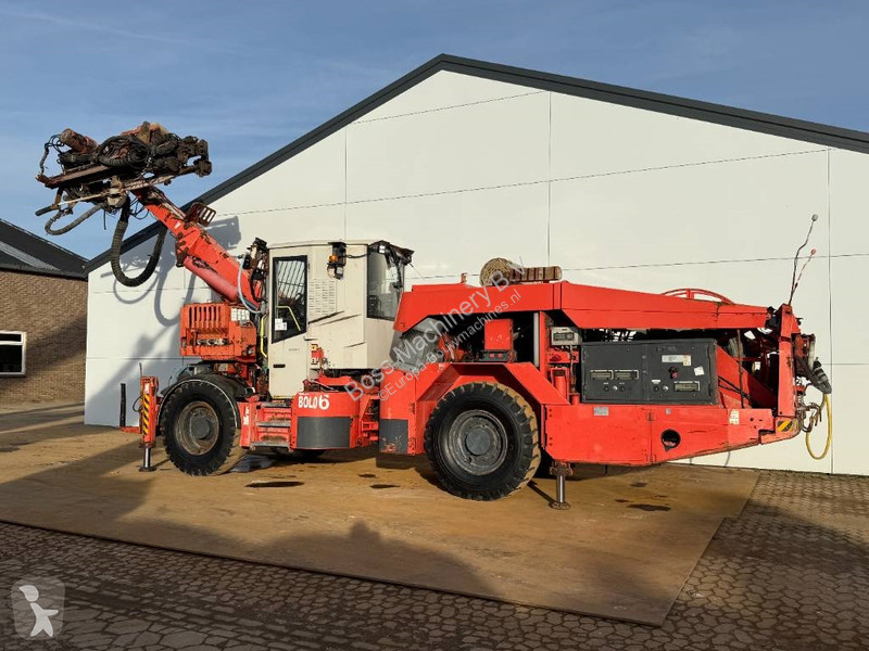 Bore-, hamre-, skæremaskine Sandvik DS511-C...