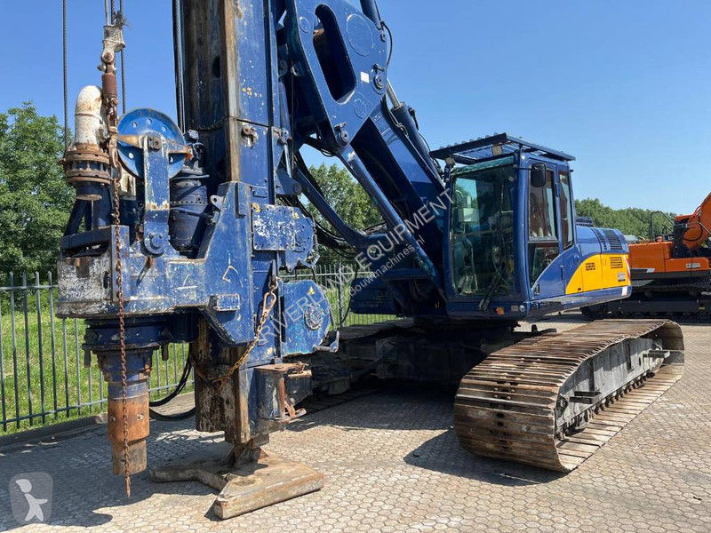 Vrtání, vytloukání, výkopy Soilmec SR40...