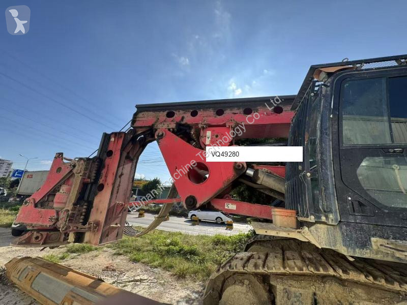 Vrtání, vytloukání, výkopy Sany sr360