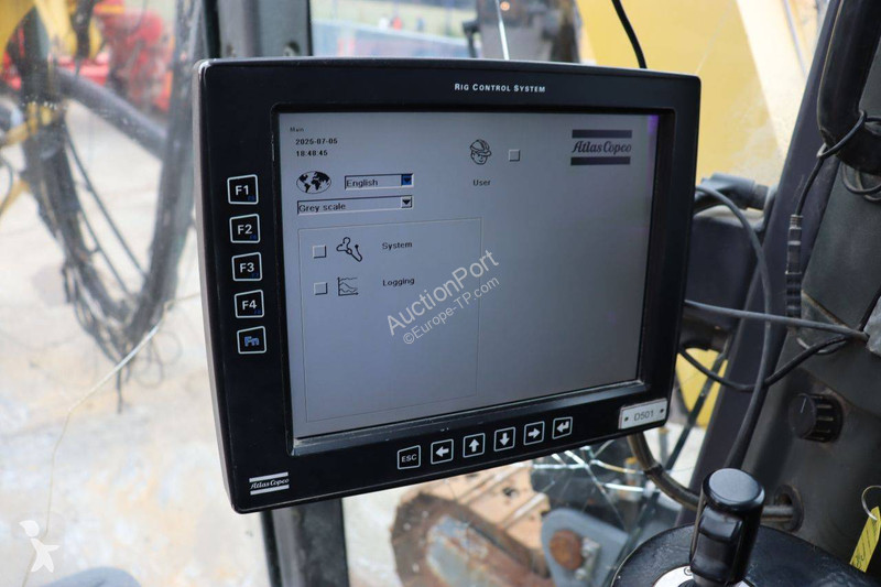 تخريم وتثقيب وتقطيع Atlas Copco D7C