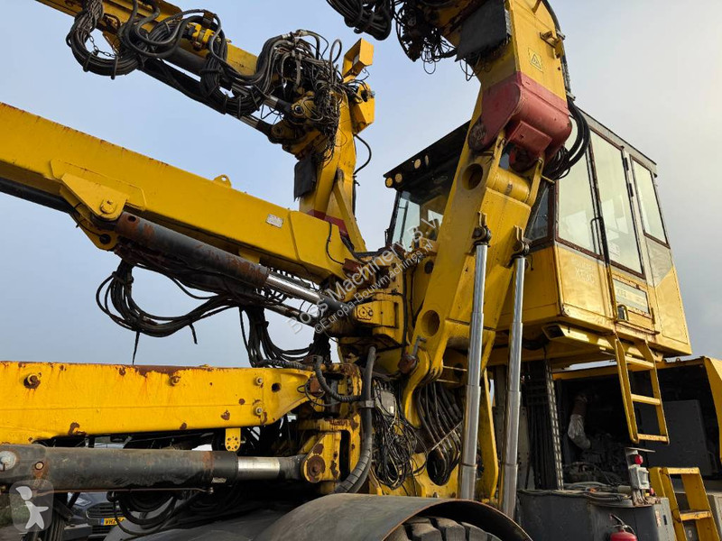 Bore-, hamre-, skæremaskine Atlas Copco XE3C -...