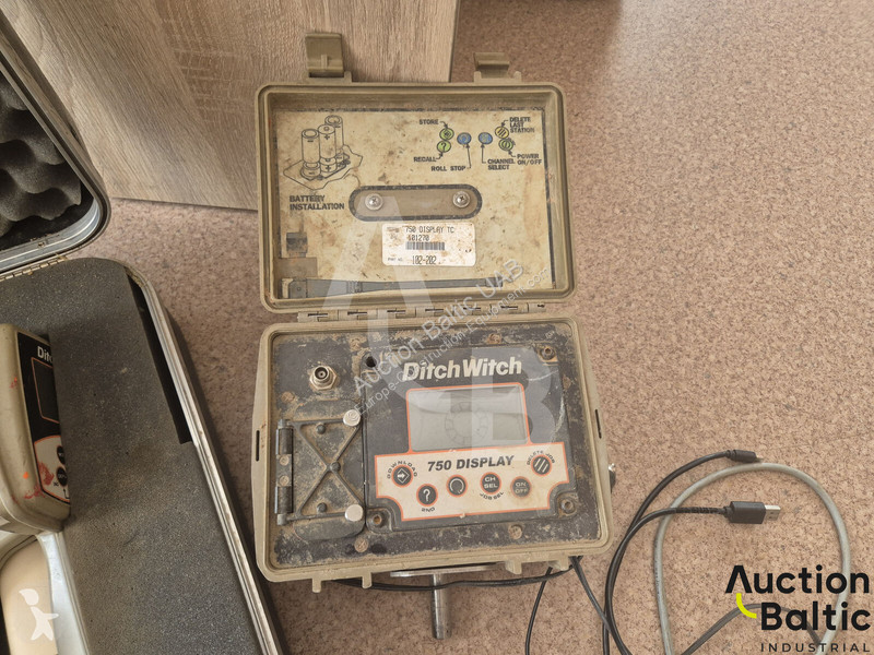 تخريم وتثقيب وتقطيع Ditch-witch Ditch Witch 750...
