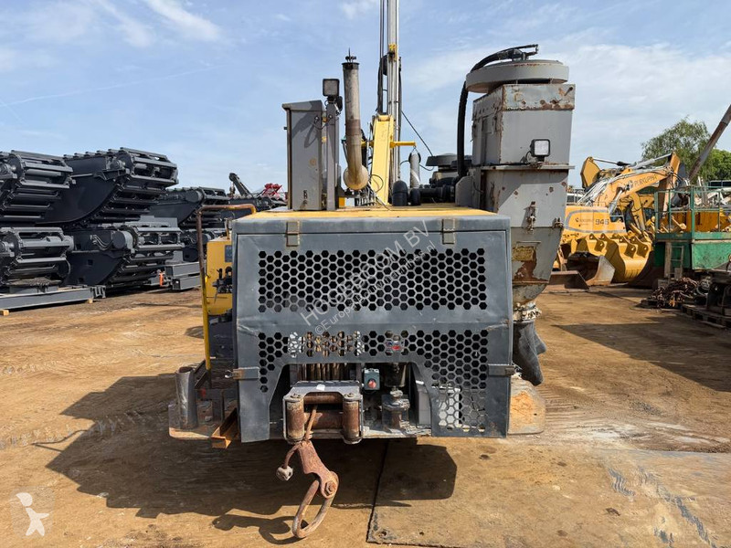 تخريم وتثقيب وتقطيع Atlas Copco t 30